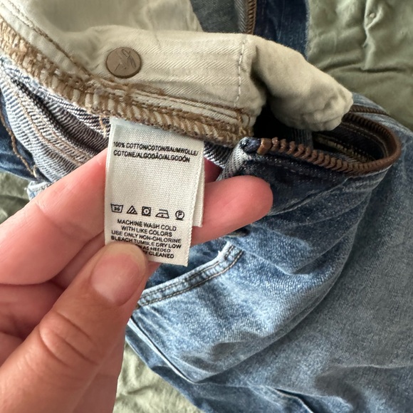 We The Free size 31 denim skirt with exposed zipper - Picture 6 of 6